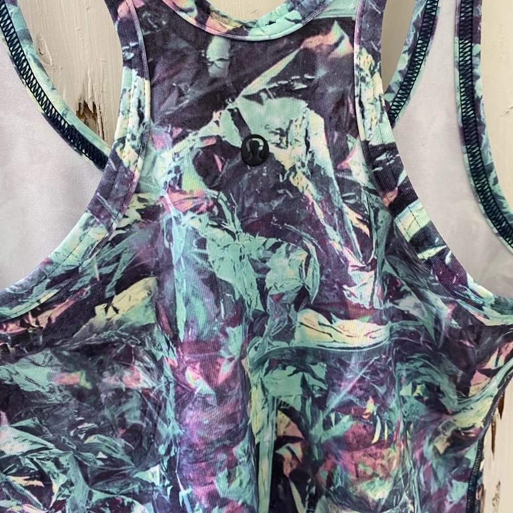 Lululemon Racerback top. Size 6. - Picture 3 of 5